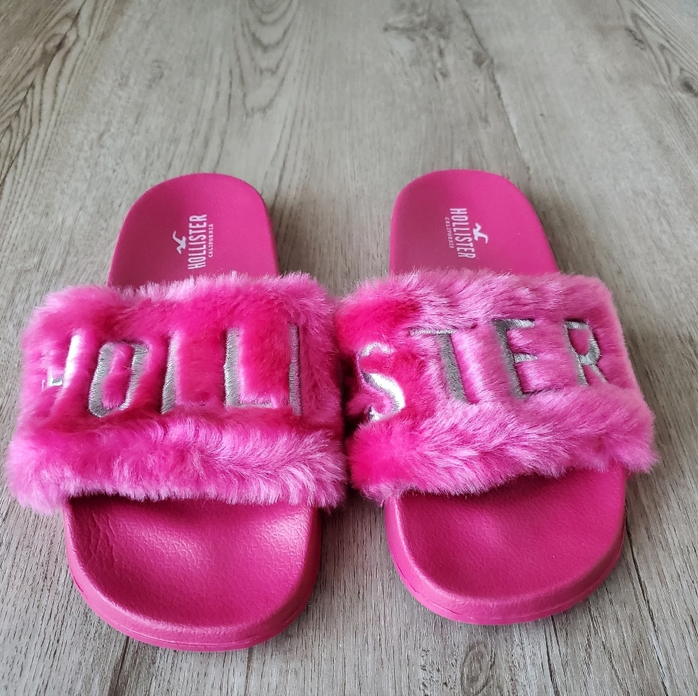 Hollister Signature Logo Pink Faux Fur Slide Sandals Size 6/7